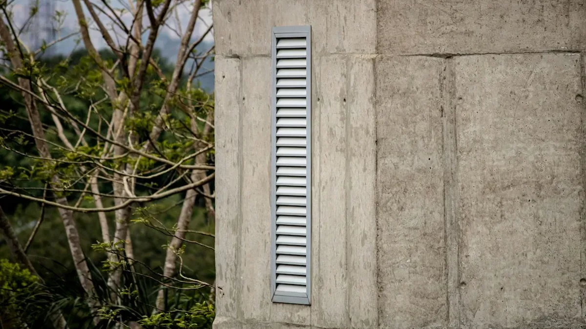 installer grille aeration fenetre alu — Installer grille aération fenêtre alu : mode d'emploi